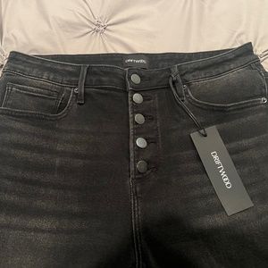 NWT Driftwood Wyatt Jeans with button fly in faded black, size 31